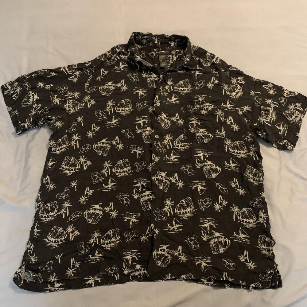 Axcess Shirt Mens XL Black White Silk Hawaiian Camp Button‎ Up Tropical Print